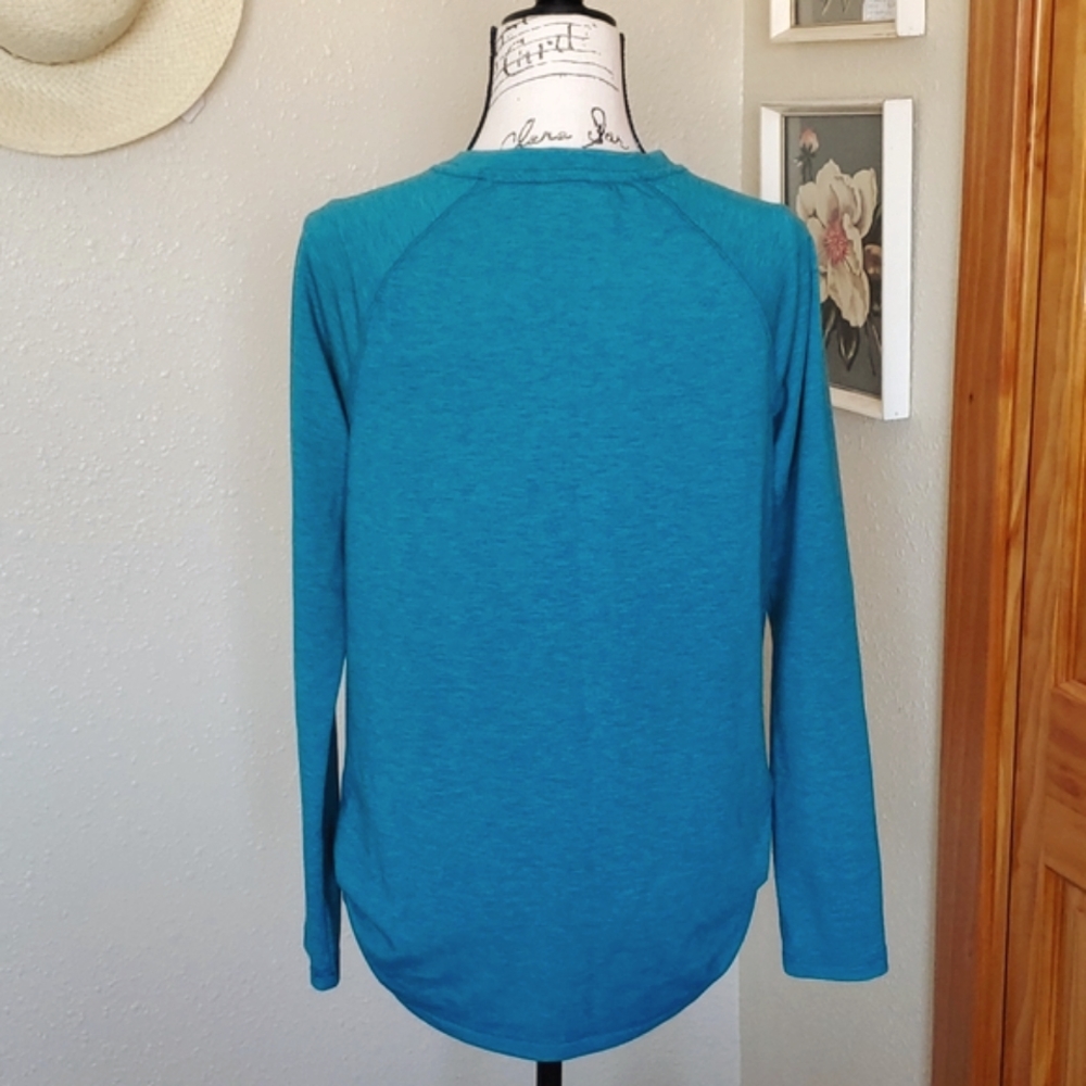 Danskin Long Sleeve Athleisure Sweatshirt Aqua Blue Size MEDIUM - Picture 4 of 8